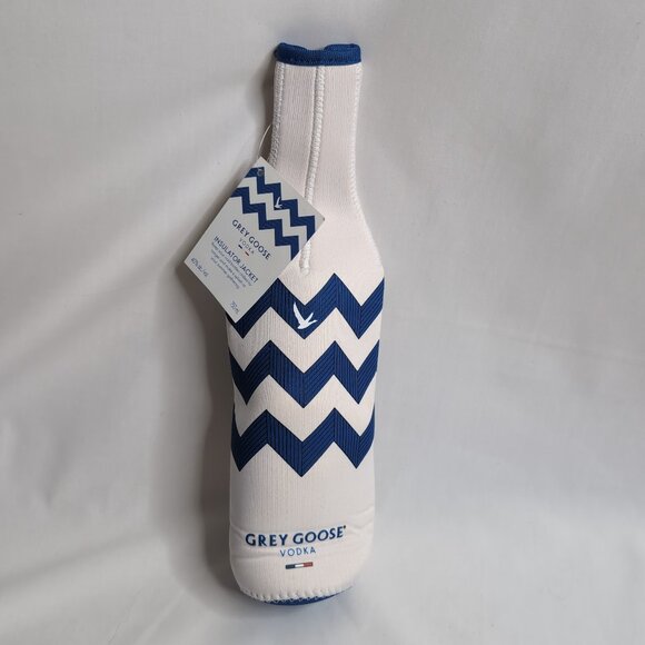 NEW Grey Goose Vodka White/Blue 750mL Insulated Jacket/Sleeve Official Merch - Picture 1 of 7